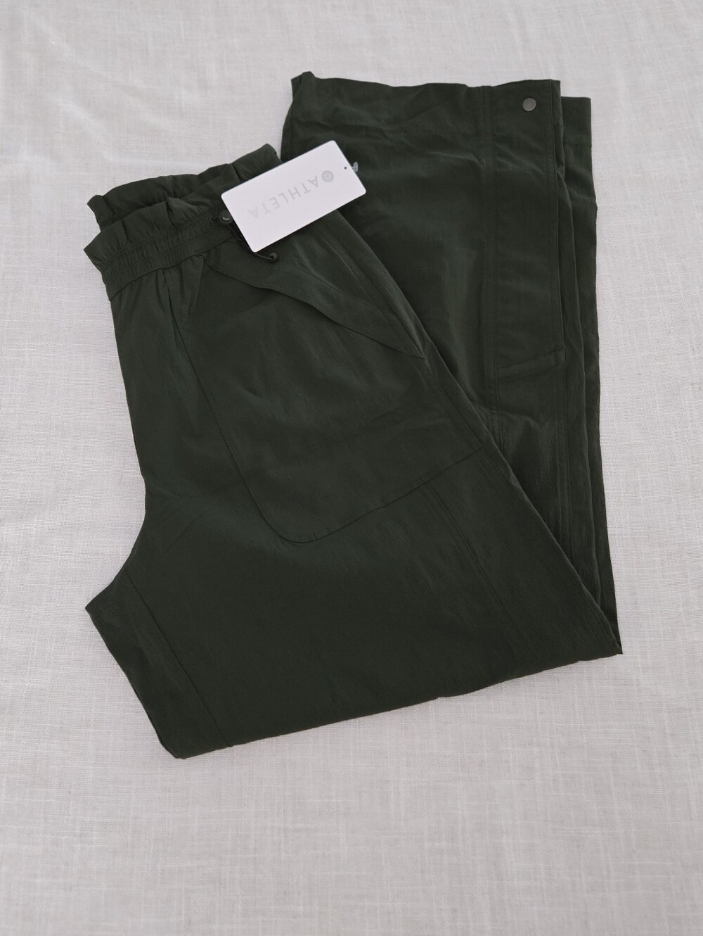 NWT Athleta Trekkie High Rise Parachute Pant - Picture 2 of 7